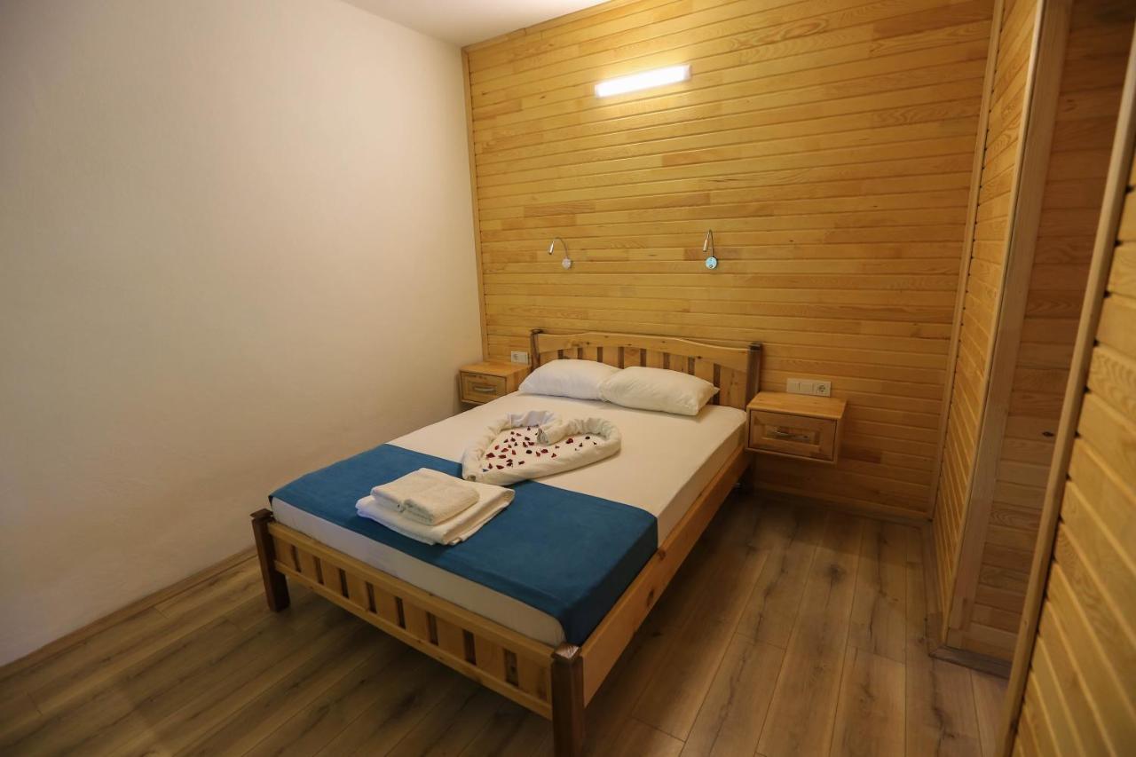 Tunays Pansiyon Bed and Breakfast Çıralı Exterior foto