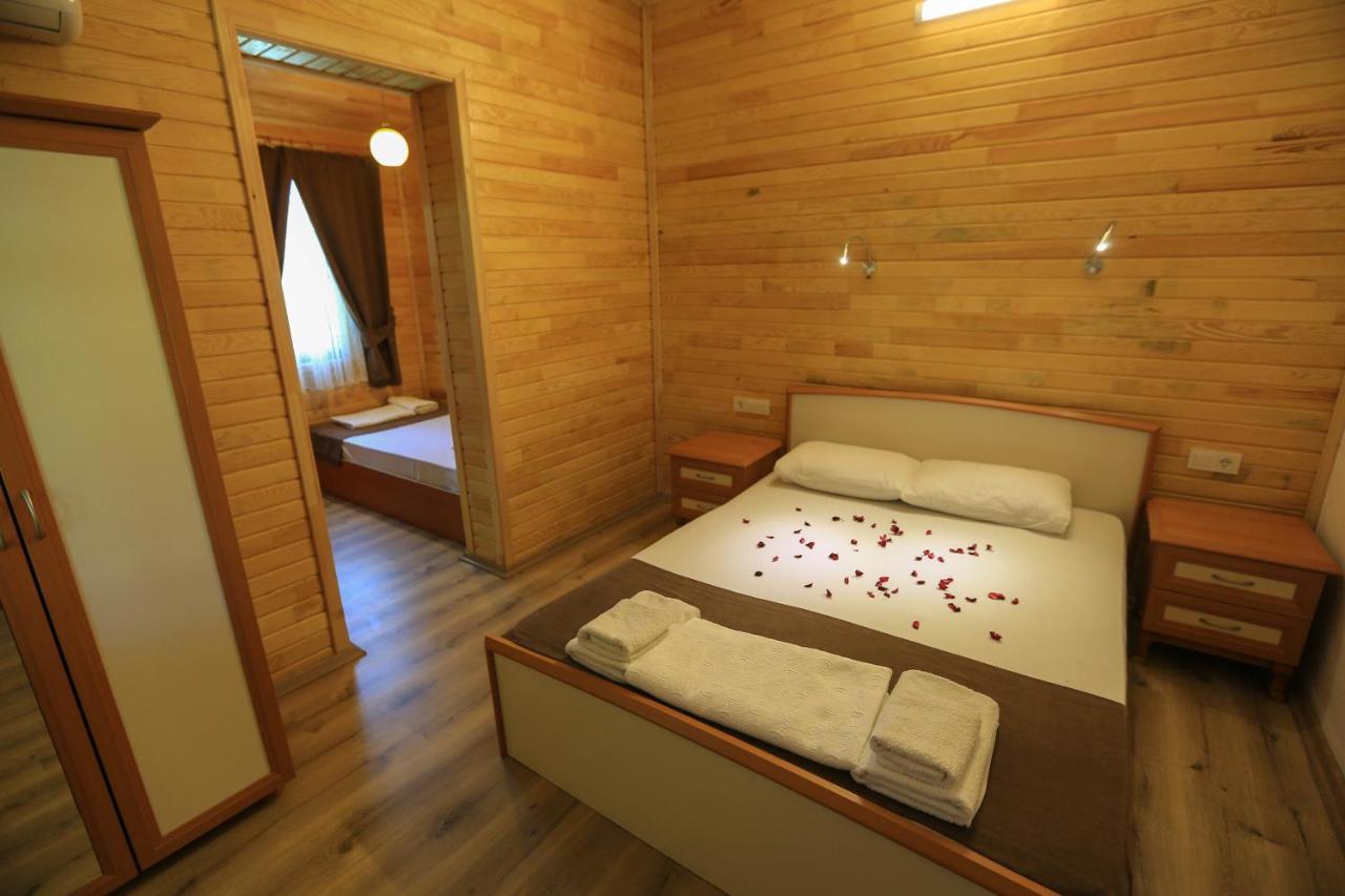 Tunays Pansiyon Bed and Breakfast Çıralı Exterior foto