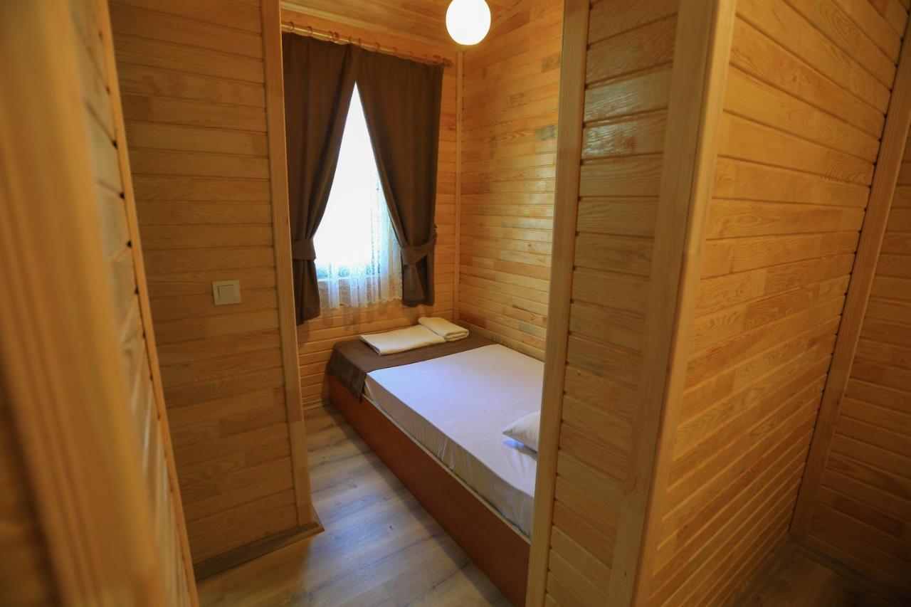 Tunays Pansiyon Bed and Breakfast Çıralı Exterior foto